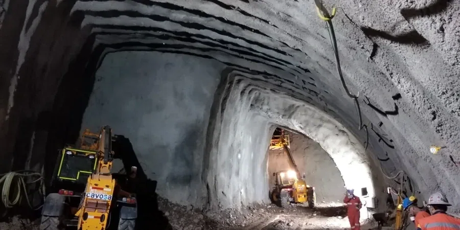 Analyse géotechnique pour tunnels en sols mous à Carcassonne
